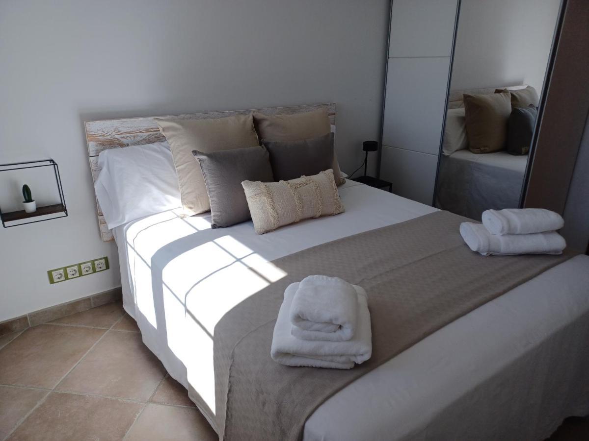 Piscina De Sal Barbacoa Wifi, Parking Gratis, 3 Min Pga Casa El Roble Villa Girona Ngoại thất bức ảnh