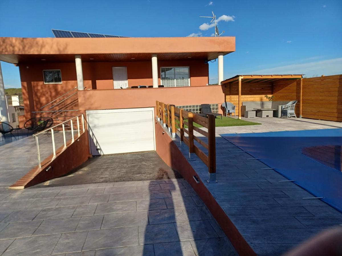 Piscina De Sal Barbacoa Wifi, Parking Gratis, 3 Min Pga Casa El Roble Villa Girona Ngoại thất bức ảnh