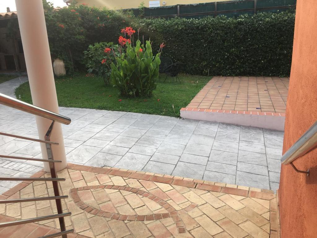 Piscina De Sal Barbacoa Wifi, Parking Gratis, 3 Min Pga Casa El Roble Villa Girona Ngoại thất bức ảnh